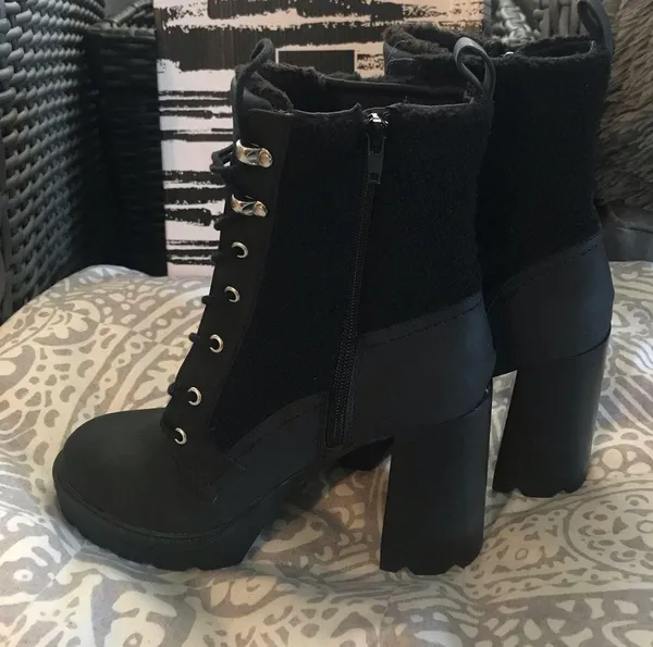 New Dolce Vita Dixy Faux Shearling Trim Heel Platform Boots - Image 2