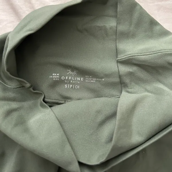 Aerie Offline Hi Rise Crossover Leggings 7/8 In Olive Green - Image 3