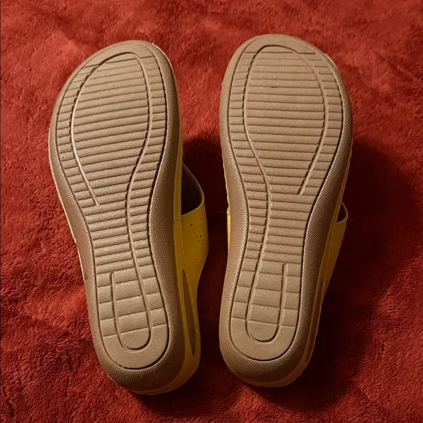 Women’s Yellow Floral Toe-Post Sandals with Decorative Accents - Image 3