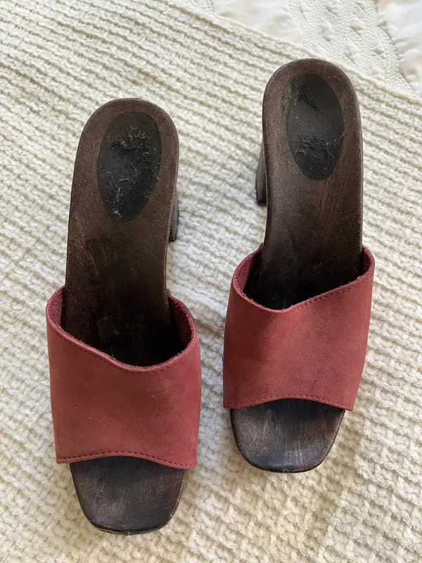 Burgundy Mules/ Clogs Size 9 - Image 2