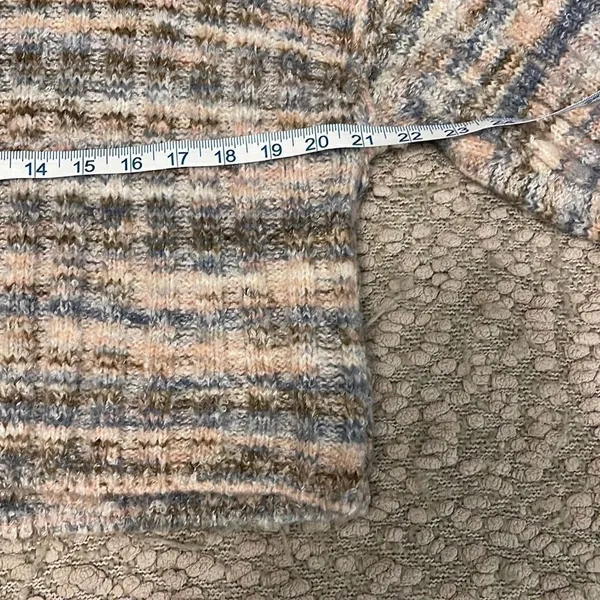 American Eagle Sweater. Size Small.‎ Cropped, Cowlneck Pink - Image 7