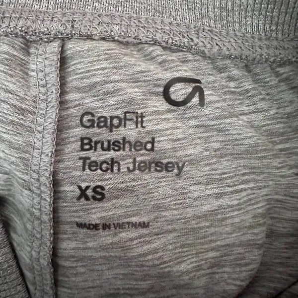 GapFit Brushed Tech Jersey Joggers Gray Size XS - Image 4