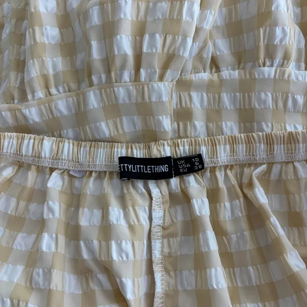 PrettyLittleThing Yellow Gingham Plunging Romper Skort Ruffle Preppy Summer US 6 - Image 3