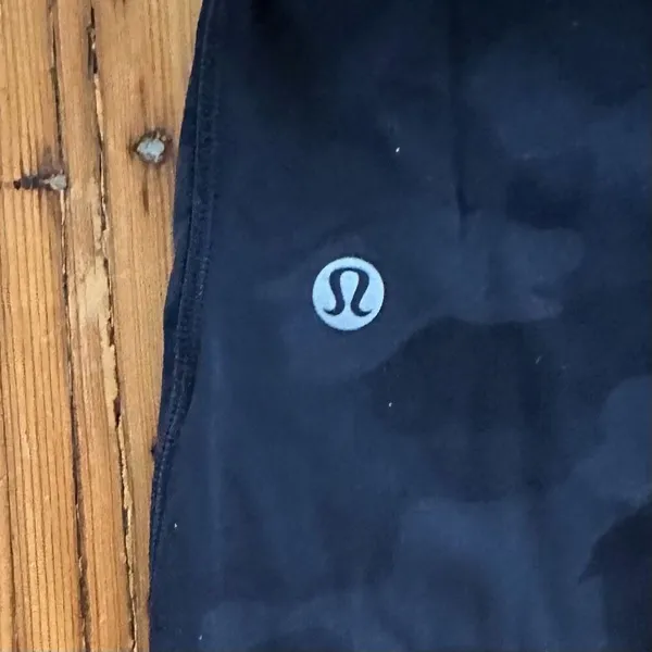 Lululemon Base Pace High-Rise Running Tight 25" in Heritage 365 Camo Deep Coal M - Image 5