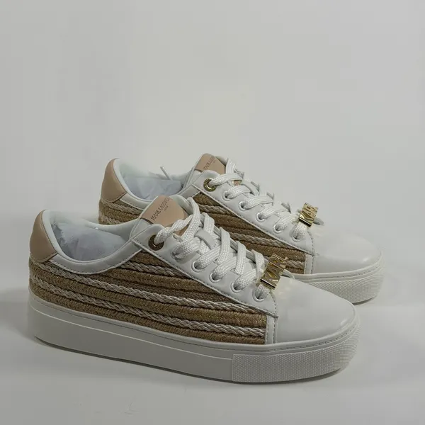 Karl Lagerfeld Paris Size-7 Cate Lace Up Sneaker White Gold Woven - Image 10