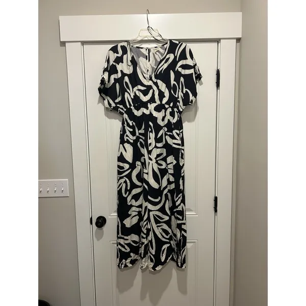 World Market Black White Boho Print Wide Leg Jumpsuit V-Neck Short Sleeve Pocket - Image 3
