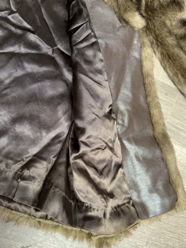 Vintage Hillmoor New York Faux Fur Coat Brown Modacrylic Made in USA - Image 10