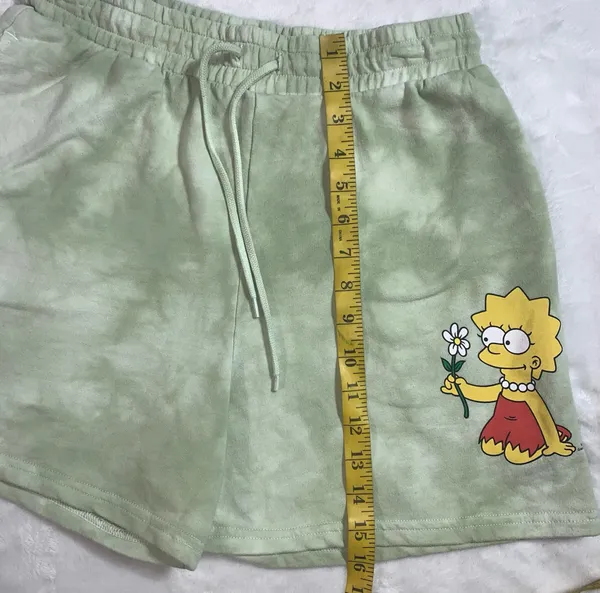Lisa Simpson Sweatshirt/Shorts set size XS/S - Image 9