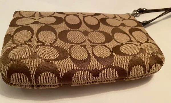 Wristlet - Image 3
