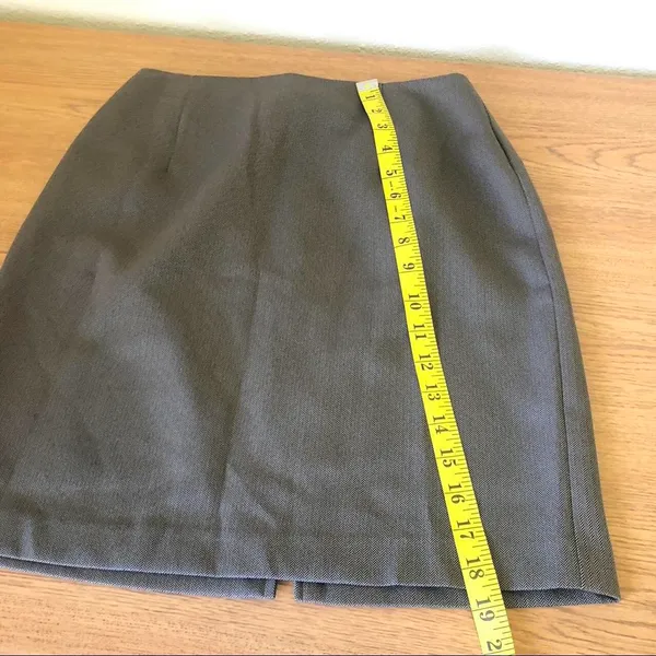 Grey schoolgirl office core aline mini skirt Measurement in pics Excellent condition, no noticeable flaws - Image 3