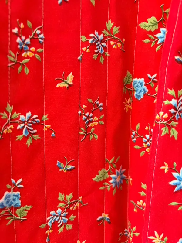Red floral quilted‎ open jacket size M Size M - Image 3