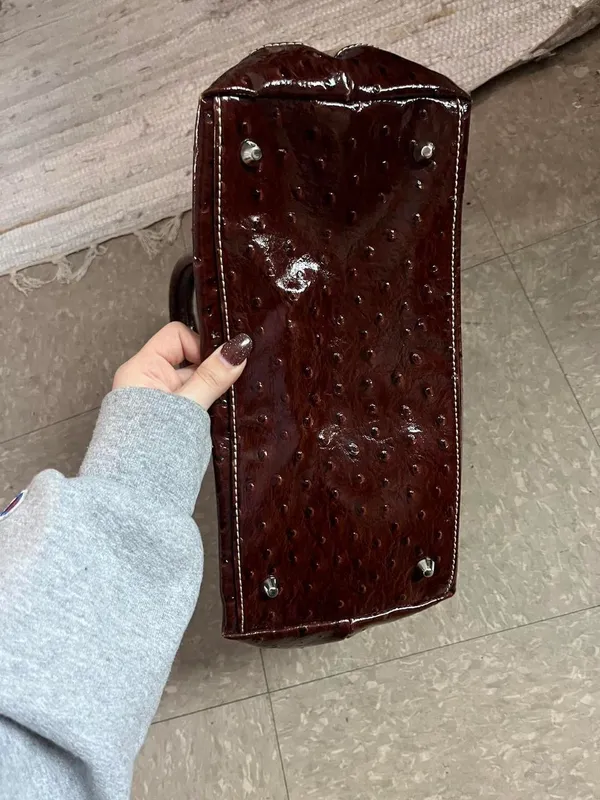 Elite Jeans Ostrich leather shoulder bag - Image 3