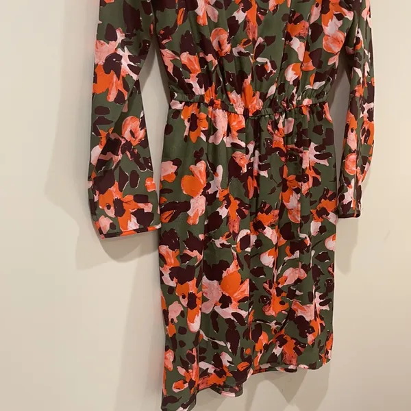 J. Crew Floral Dress Size 2 - Image 9