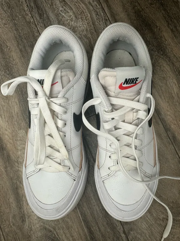 Platform Low-Top Nike Blazer - Image 9