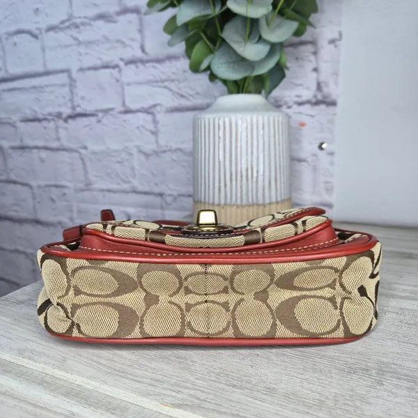 Vintage Coach 10566 Cricket Signature Flap Turnlock Crossbody Red Leather Y2K - Image 7