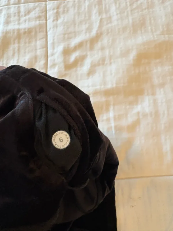 Black Velvet Lululemon Leggings - Image 3