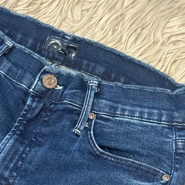 Mother Denim the double fray charmer crop Jeans size 26 - Image 2