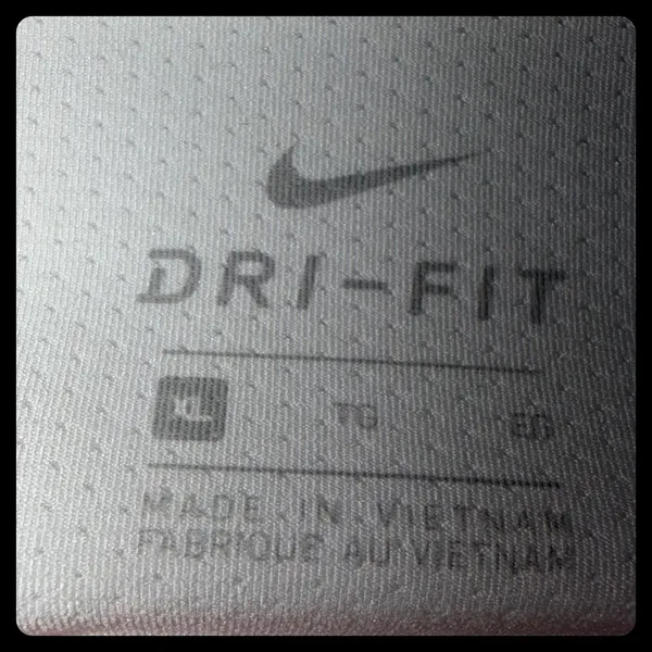 Nike Long Sleeve Shirt Womens XL White Dri-FIT Athletic Activewear Top - Image 4
