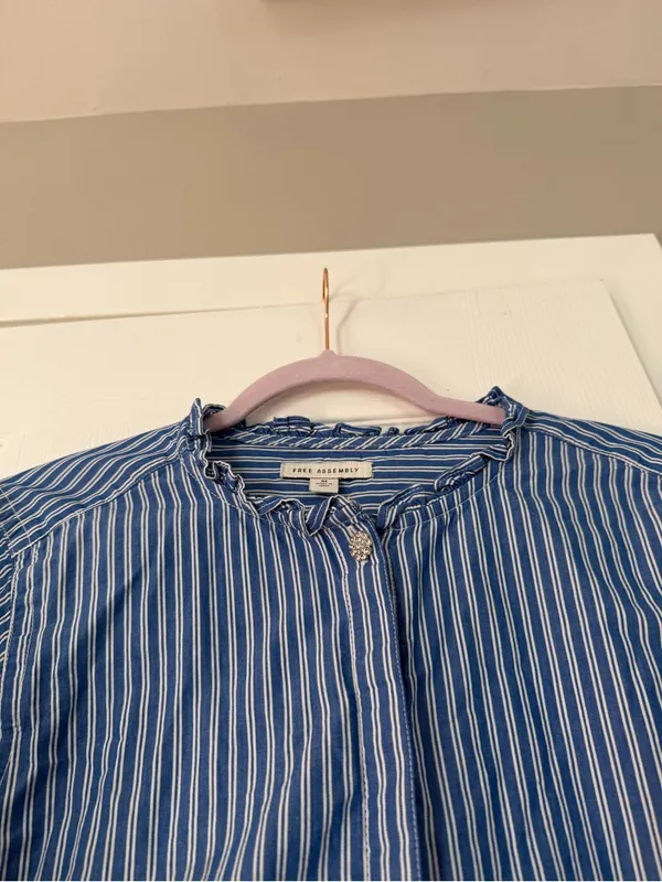 Free Assembly Blue Plaid Shirt Rhinestone Button Blouse Top - Image 4