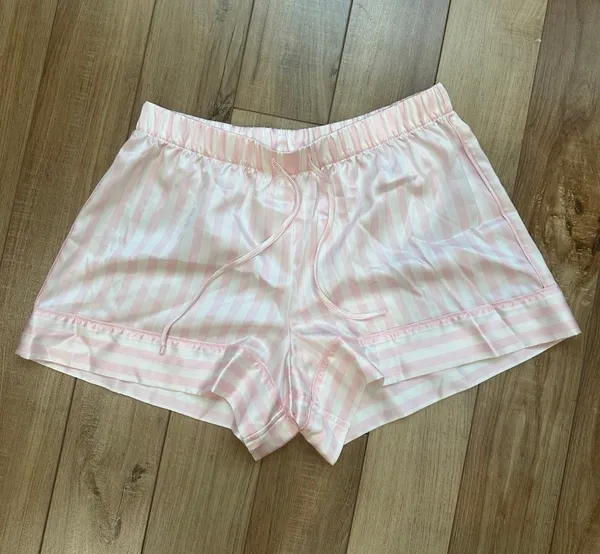 Victoria's Secret Pajama Set Satin Pink - Image 4