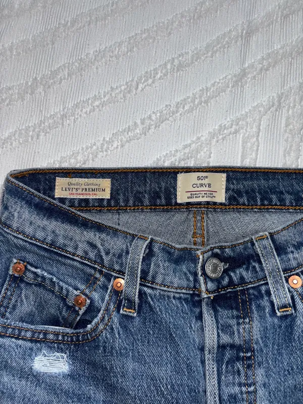 Levi’s 501 Jeans - Image 6