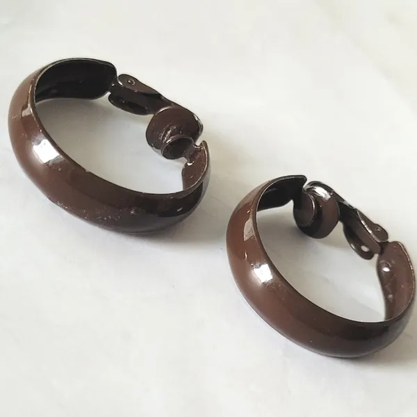 Vintage Brown Hoop Clip-on Costume Retro Earrings - Image 3