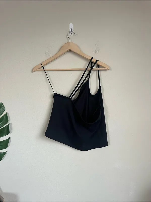 Abercrombie & Fitch Strappy One Shoulder Crop Tank - Image 6