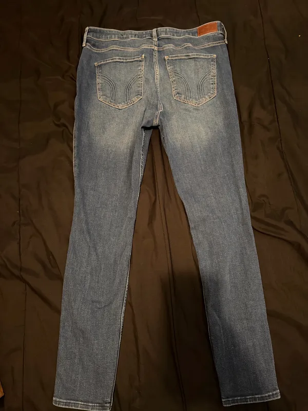 Ultra High-Rise Super Skinny Hollister Jeans - Image 2