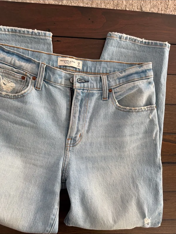 Abercrombie & Fitch The Boyfriend Mid Rise Jeans Women’s Size 8 Blue Denim - Image 8