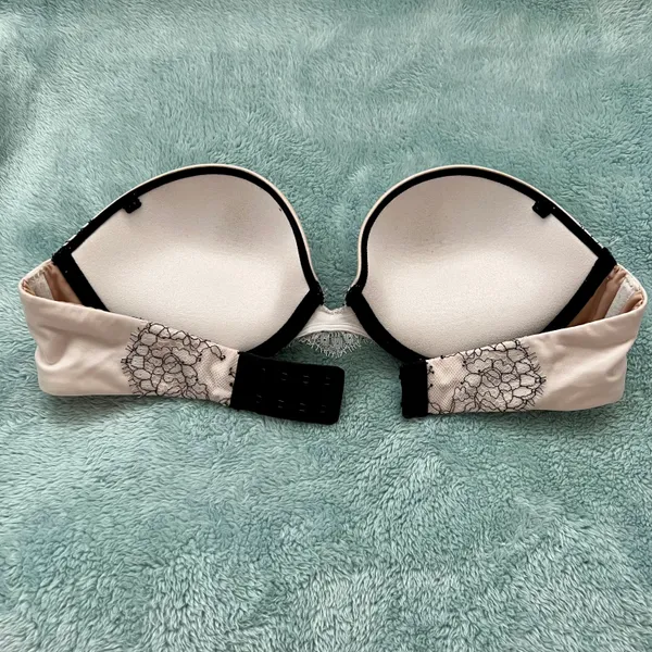 Victoria's Secret Strapless Push Up Bra - Image 7