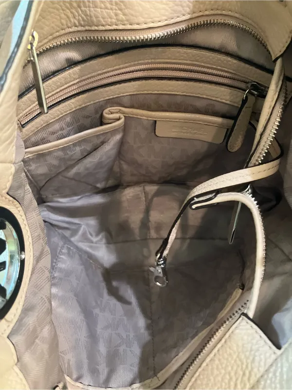 Michael Kors hobo bag - Image 9