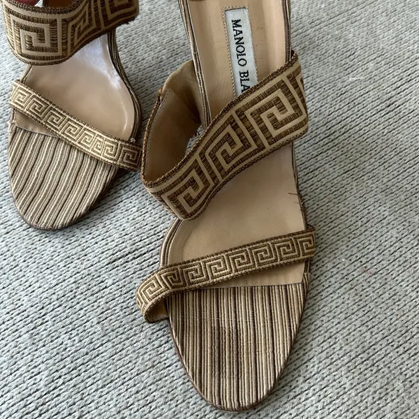 Manolo Blahnik D'orsay Sandals Size 40‎ - Image 4