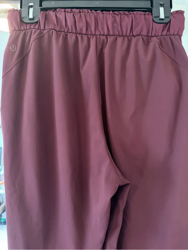 Lululemon Stretch High Rise 7/8 Length Pant 25" Red Merlot size 6 Active Wear S - Image 3