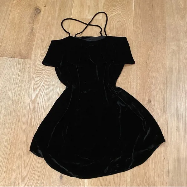 Madewell Velvet Ruffle Mini Dress in Black Size M - Image 3