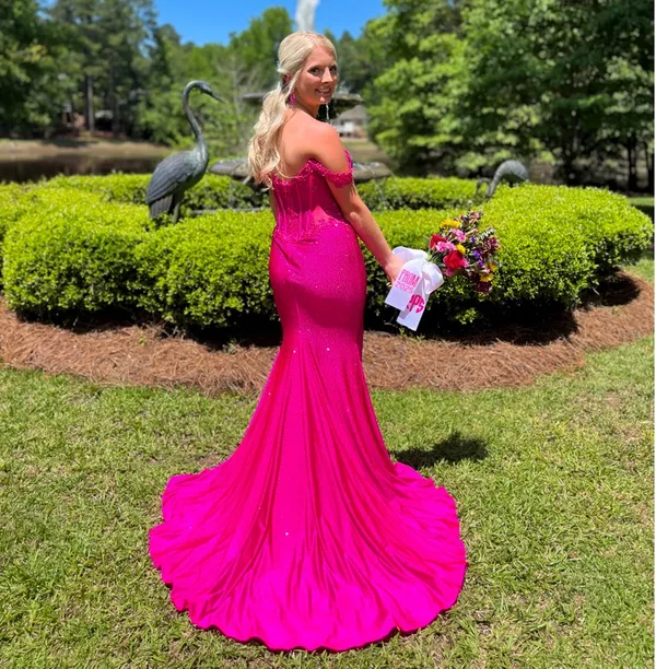 Sherri Hill Prom Dress - Image 2