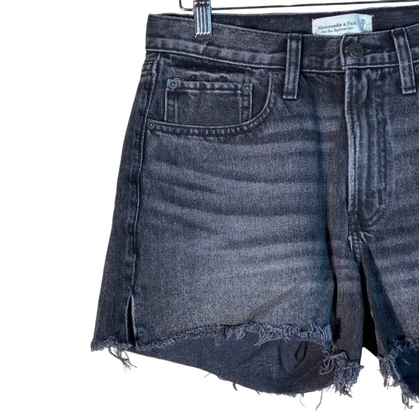 Abercrombie & Fitch Mid Rise Boyfriend Shorts Faded Black Denim Cutoff Size 2 - Image 2