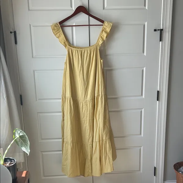 Yellow Ruffled Sleeveless Maxi Dress - Image 3