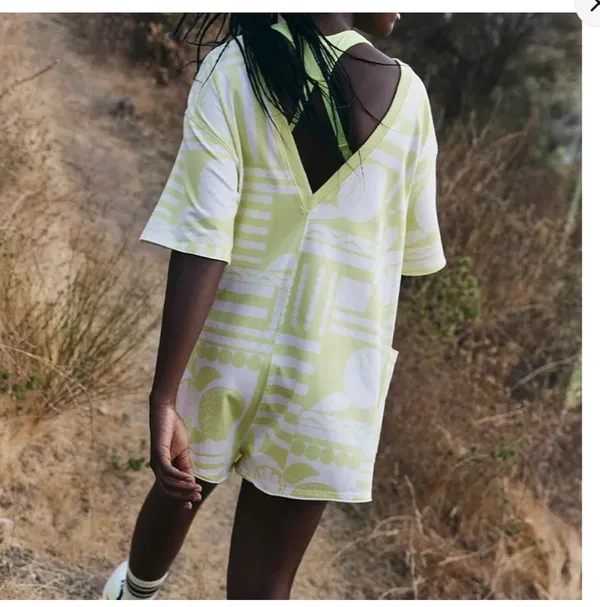 Free People Hot Shot Printed Tee Romper in Sunday Market Zest sz S NWT $70R - Image 5