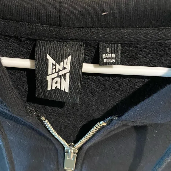 TinyTAN BTS Black Zip-Up Hoodie with purple graphic , size L, unisex - Image 6
