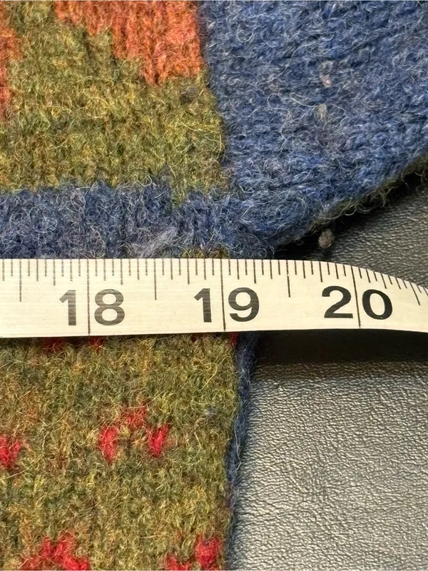 Vintage Woolrich Cabin theme Sweater Size Medium - Image 9