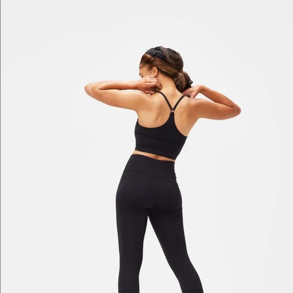 Outdoor Voices Flow crop top - Image 2