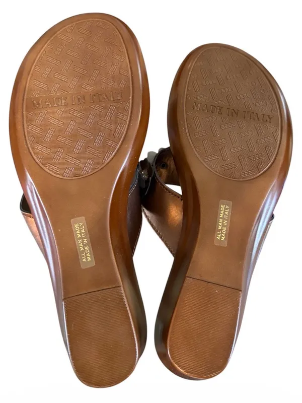 Italian Shoemakers Women's Metallic Zane Flowered Wedge Sandals NIB Size 8 - Image 6