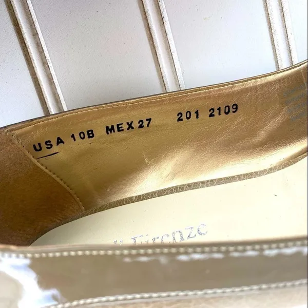 Tan Heels New without box Size 10‎ - Image 9