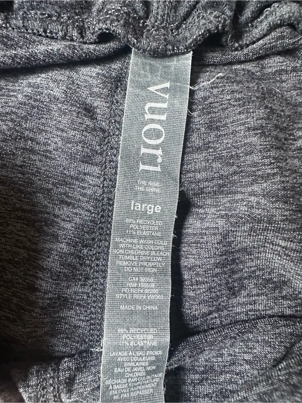 Vuori Women’s Performance Joggers heathered charcoal camouflage, size Large - Image 4