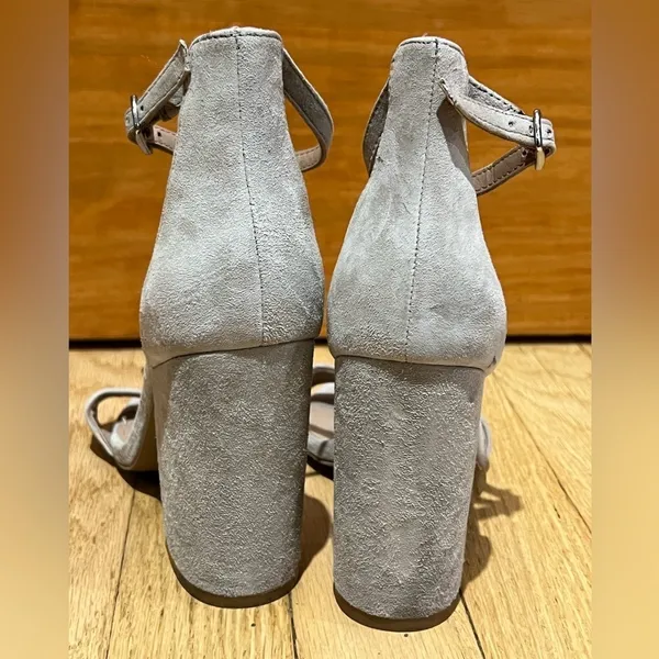 Steve Madden Carrson Heeled Sandal Taupe Suede - Image 5