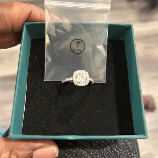 Elegant Silver 925 Ring with Clear Gemstone box for display only - Image 6