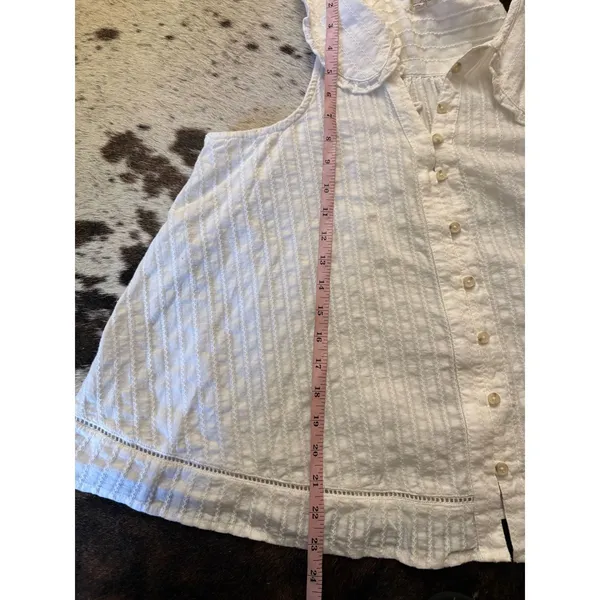 Pilcro White Keira Tank Button Front Peter pan Collar Size Medium - Image 6