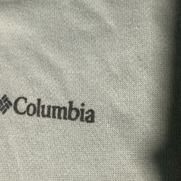 Columbia women’s Light Green Hoodie - Image 3