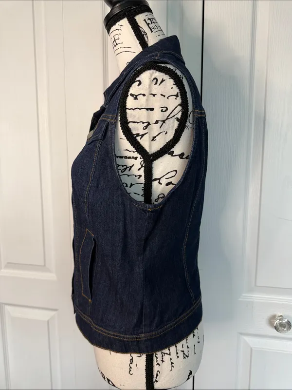 New York & Company Dark Blue Denim Sleeveless Jean Jacket - Image 2