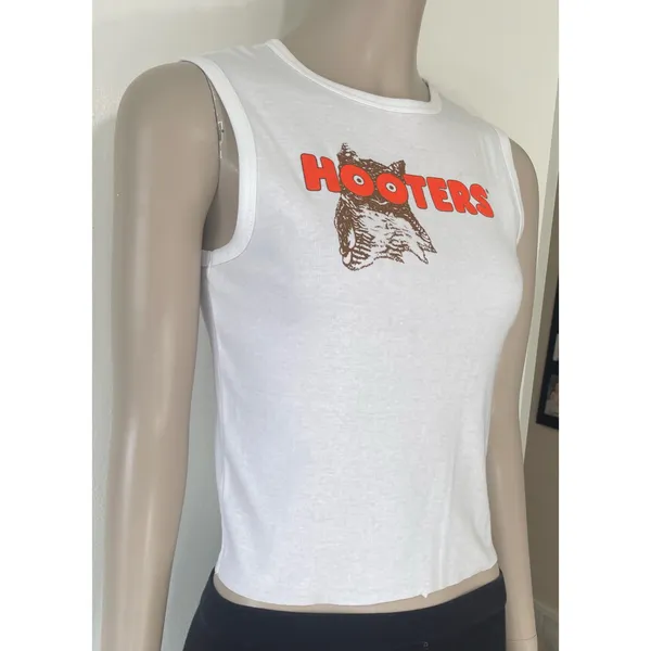 Hooters Girl Graphic Tank Top NWT! - Image 3